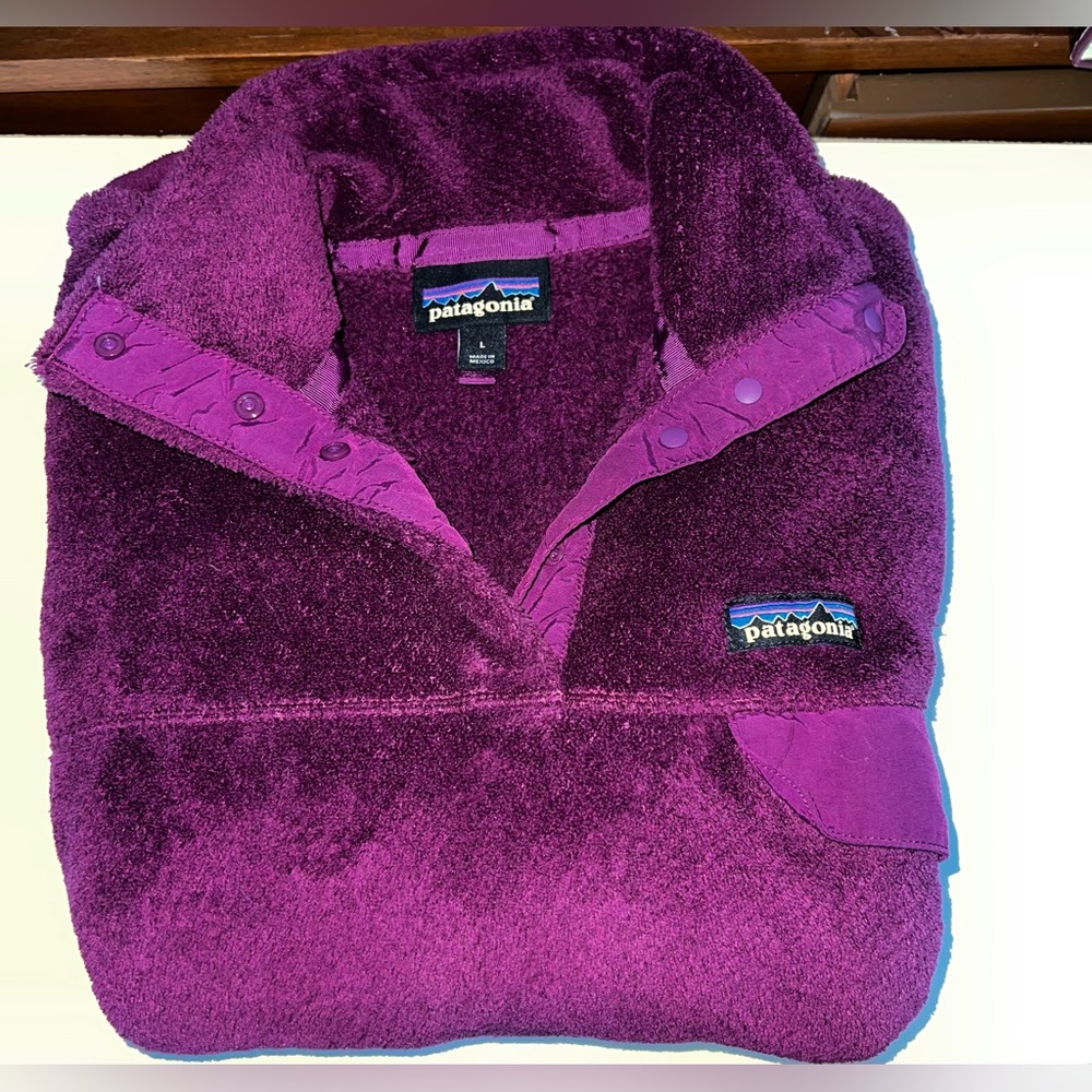 Patagonia Pullover - Size L